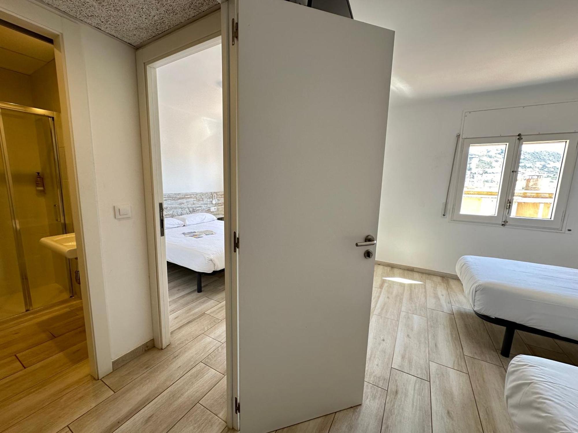 Agi Gloria Rooms Roses Eksteriør bilde