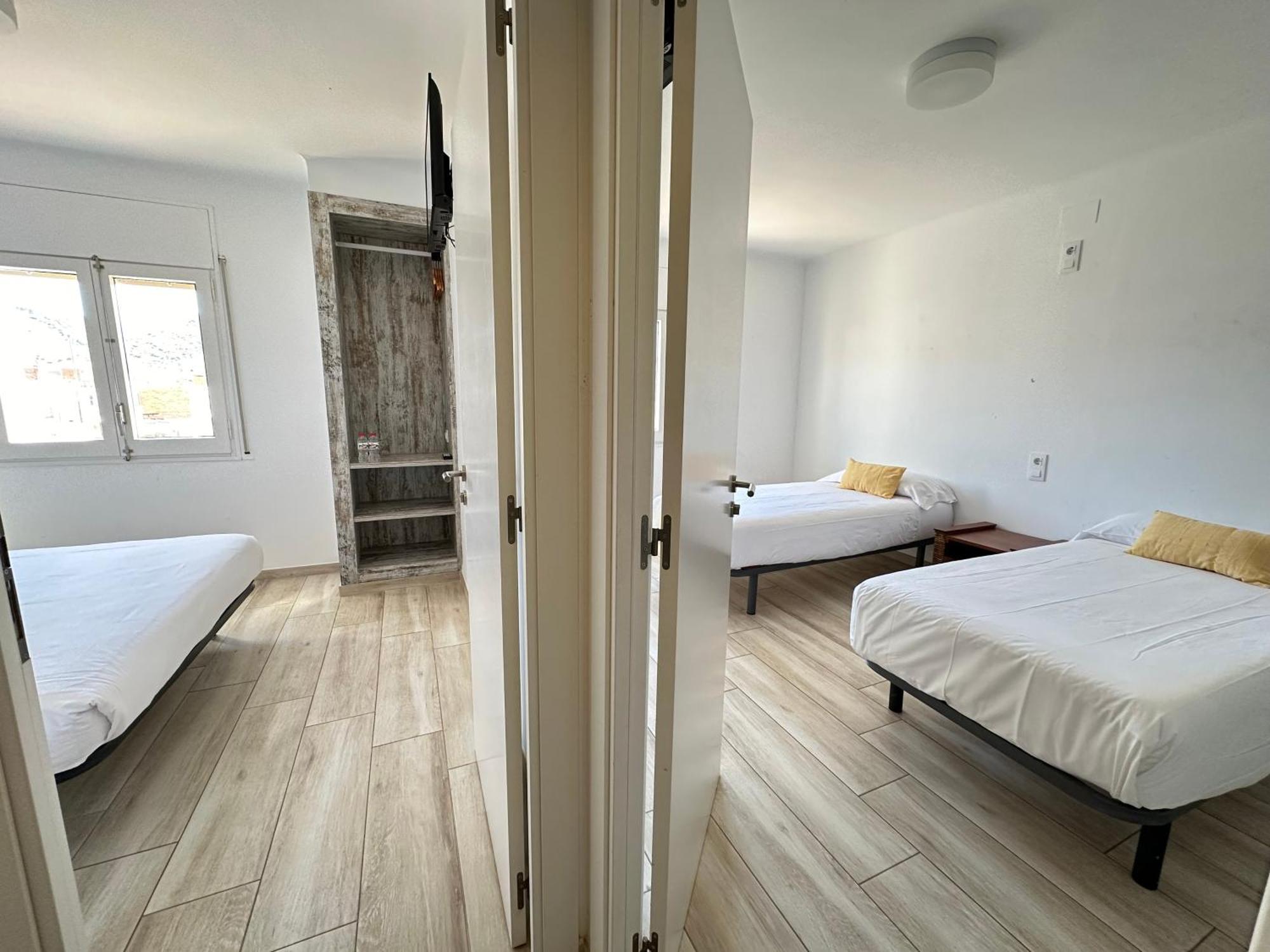 Agi Gloria Rooms Roses Eksteriør bilde
