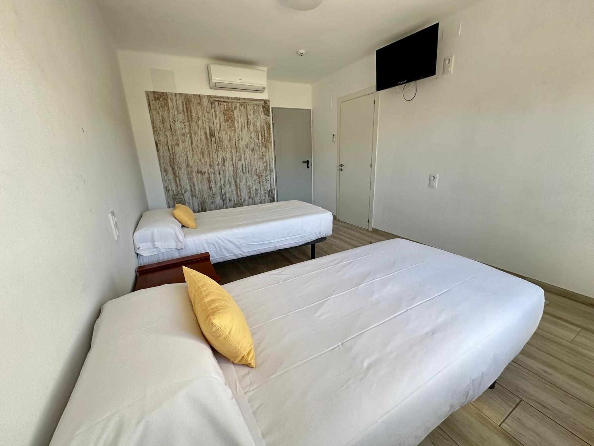 Agi Gloria Rooms Roses Eksteriør bilde