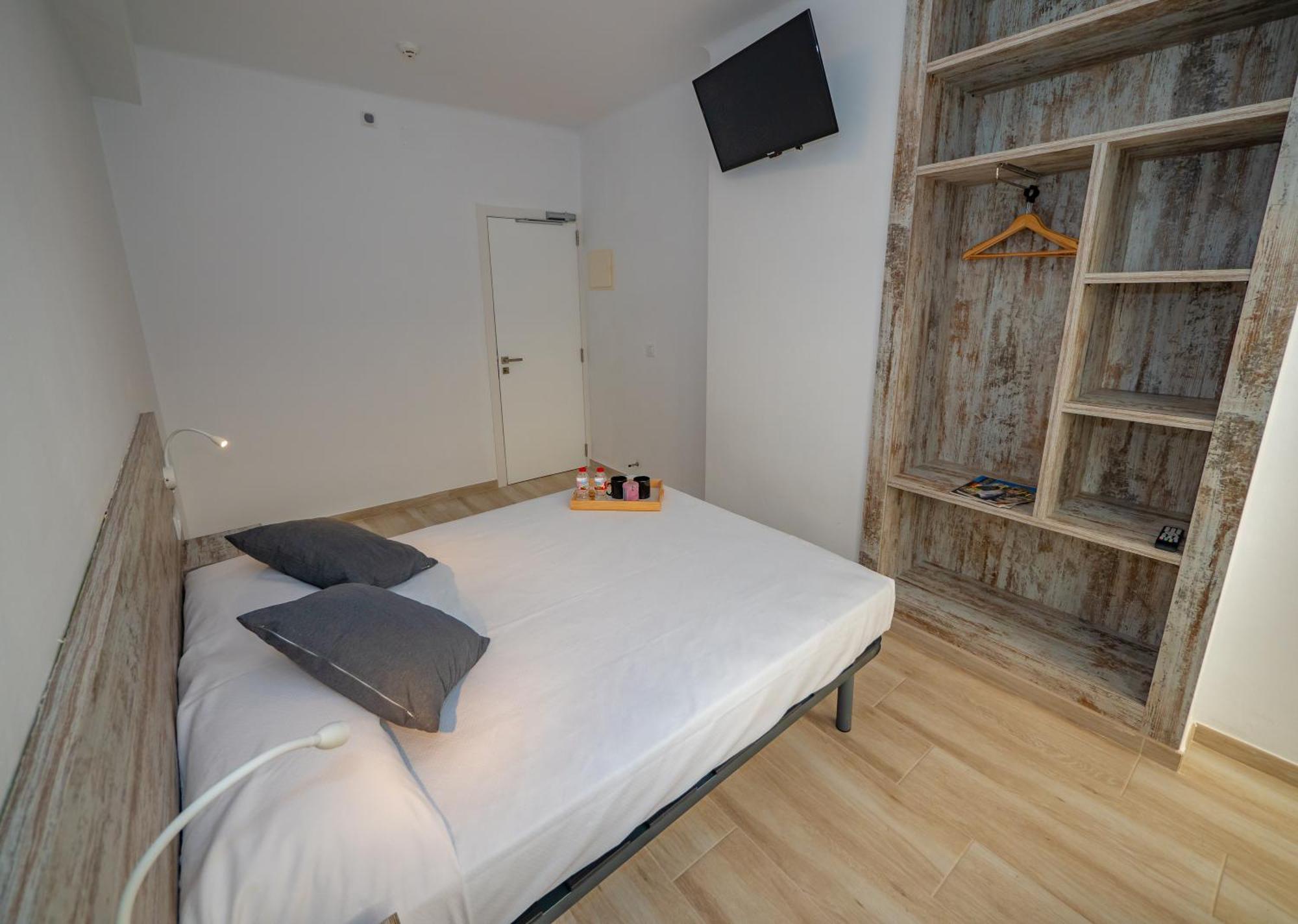 Agi Gloria Rooms Roses Eksteriør bilde